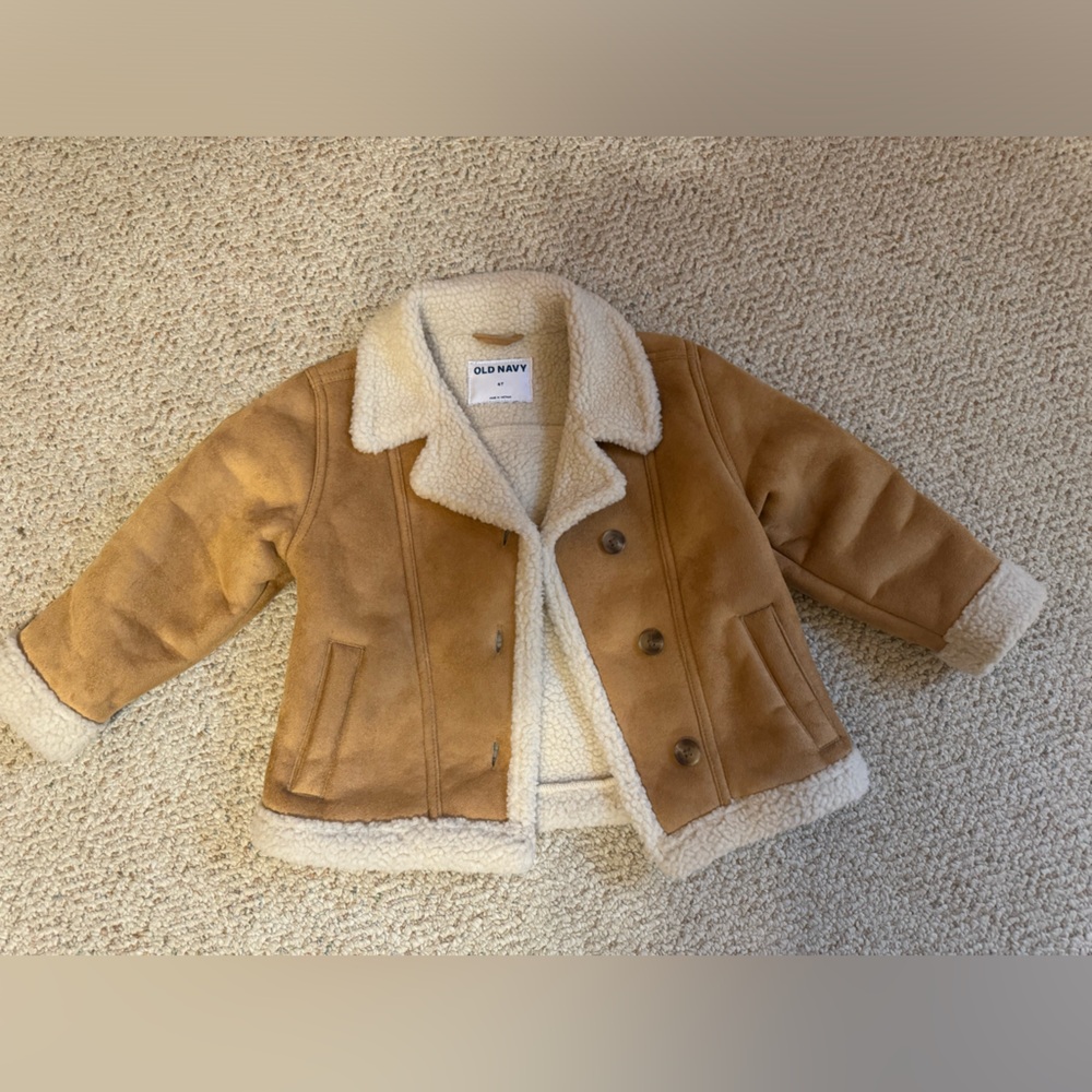 Old navy kids jacket, like new.